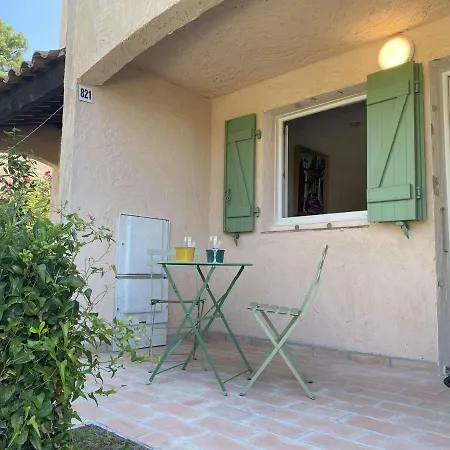 Climatise Avec Terrasse, Piscine Et Parking Securise - Les Issambres Apartment