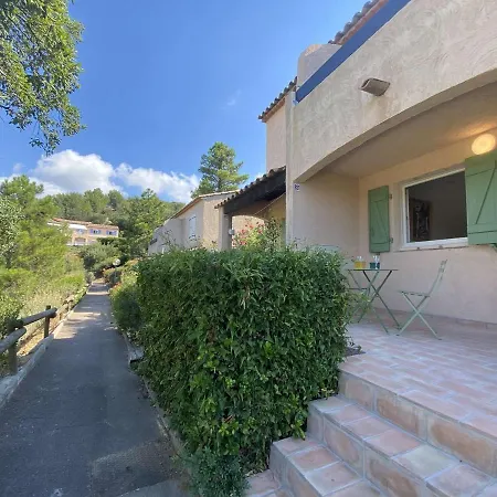 Climatise Avec Terrasse, Piscine Et Parking Securise - Les Issambres Apartment *